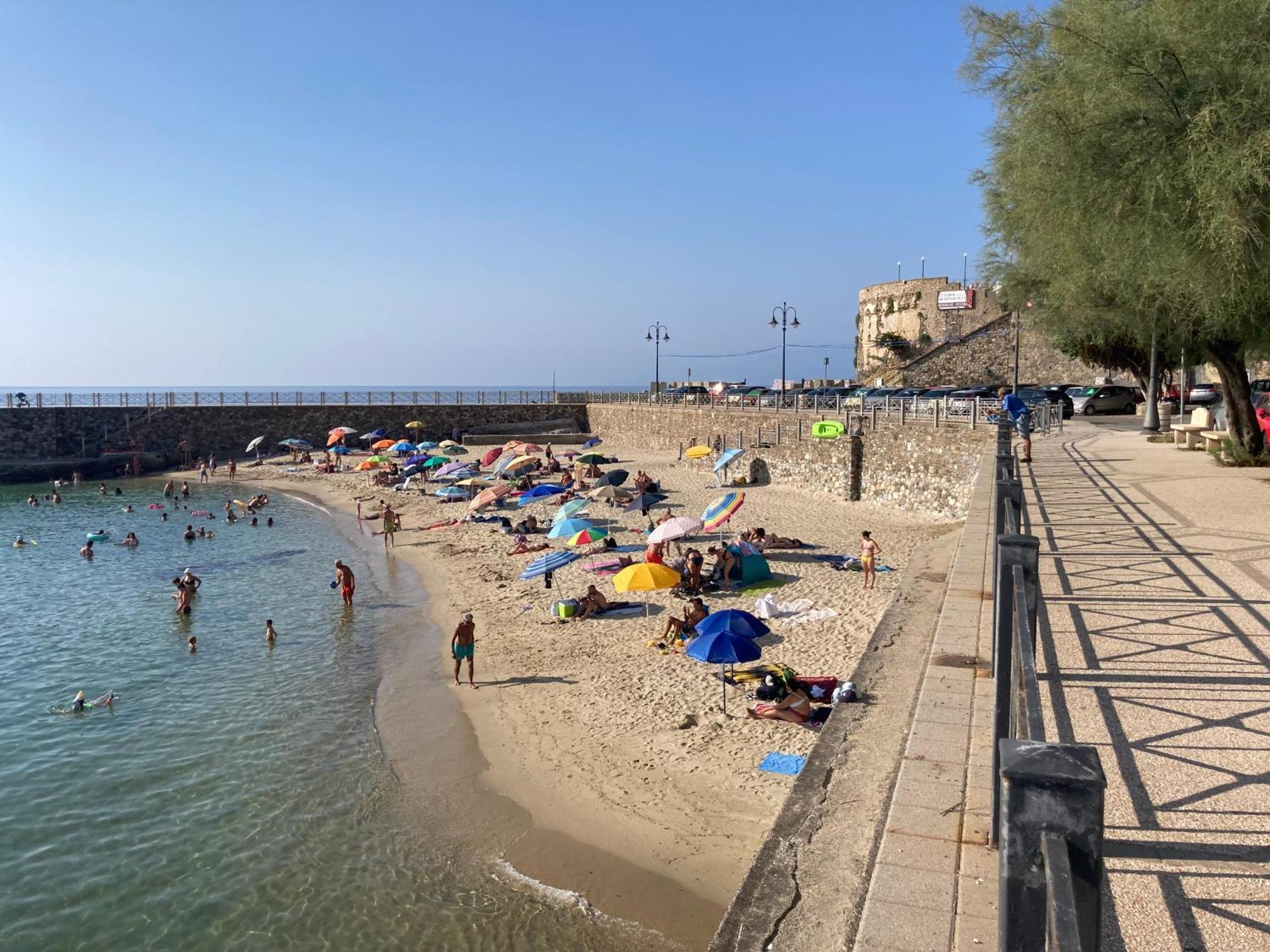 Residenza Ferdinando - 40M Dal Mare Lejlighed Pizzo  Eksteriør billede
