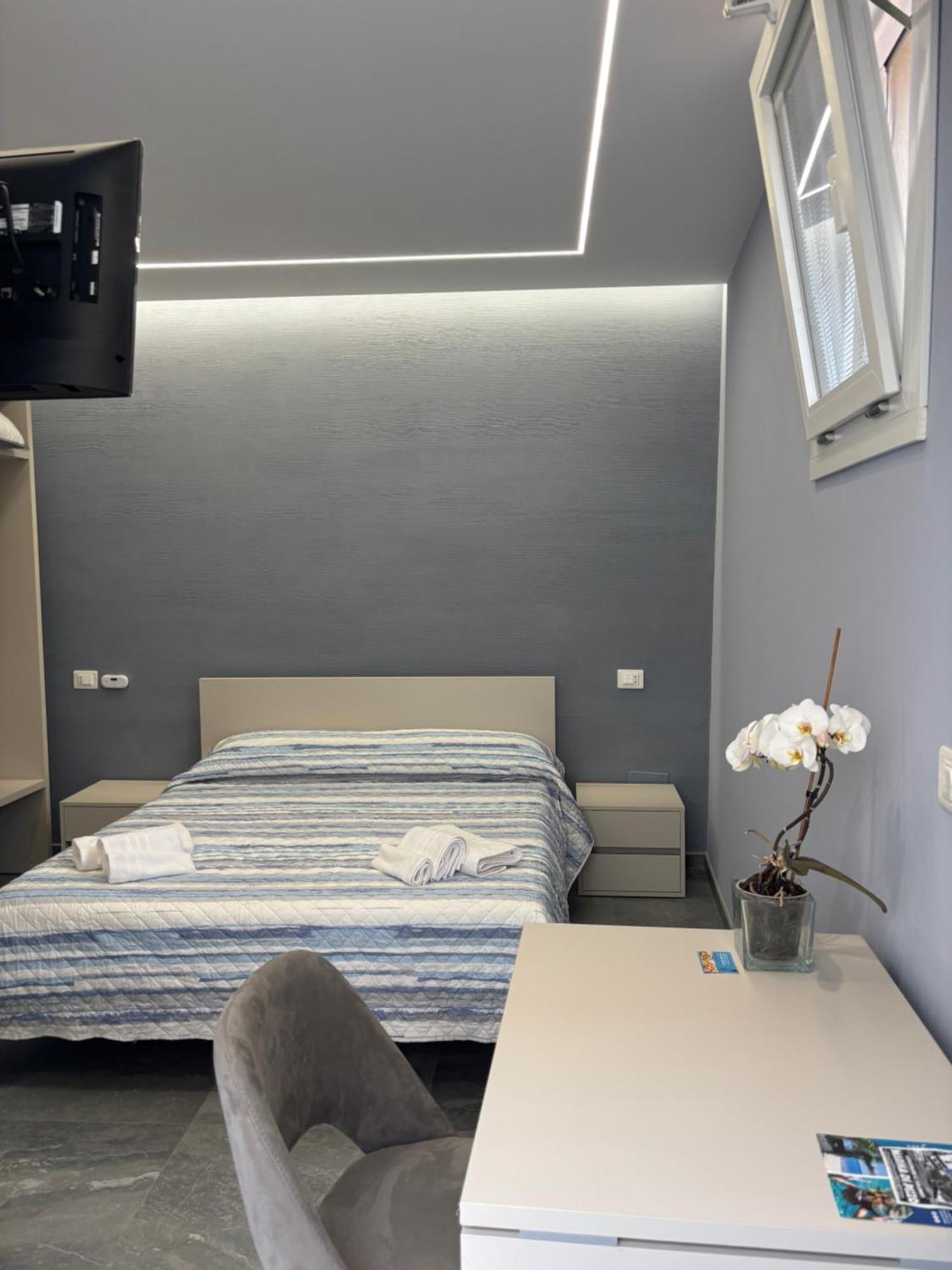 Residenza Ferdinando - 40M Dal Mare Lejlighed Pizzo  Eksteriør billede
